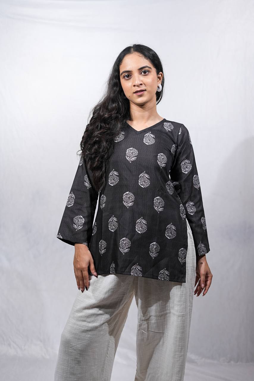 AMIEE BLACK BLOSSOM FULL SLEEVED KURTI