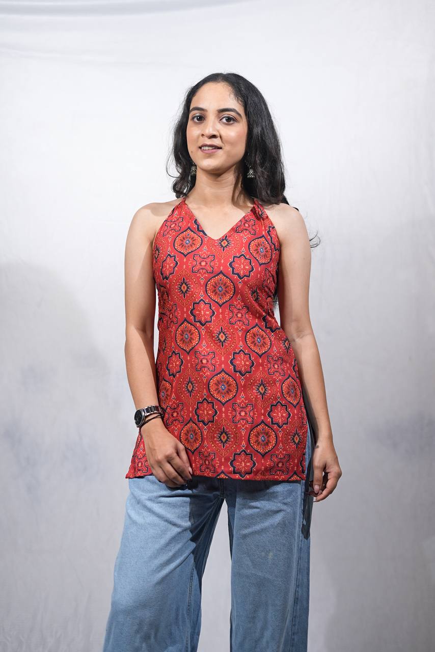 HEER HALTER NECK TOP