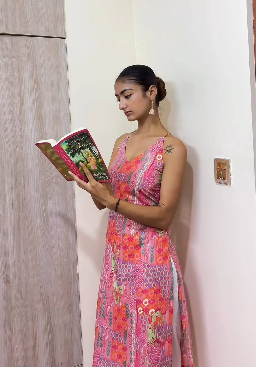 RIHANA SLEEVELESS LONG KURTI